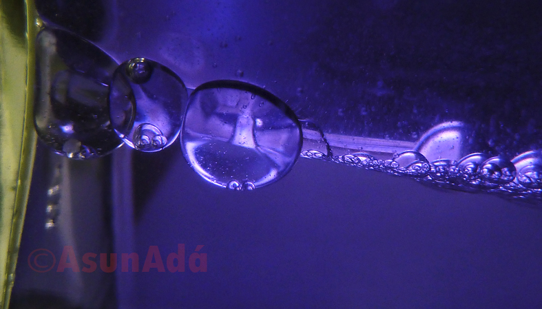 Fotografía Asun Adá: Gotas Esencia Violeta-ElInstante5