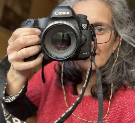 Autorretrato AsunAdá tras la cámara-Fotógrafa