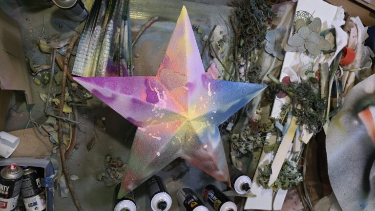 Pintando la Estrella-guía la Paz by AsunAdá-MaraMalg