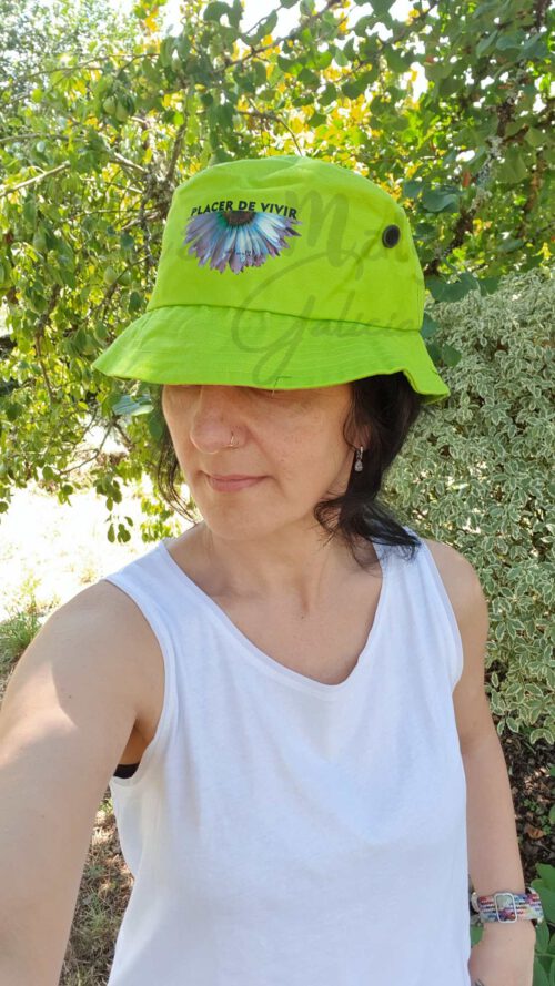 Gorro Summer, color verde manzana con Flor-PlacerDeVivir