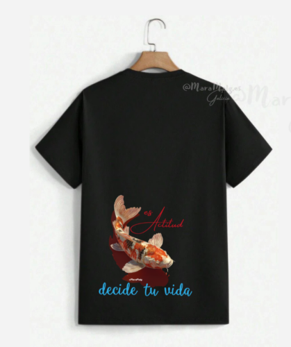 Camiseta Básica N trasera Koi Sombra Actitud Decide by MaraMalg
