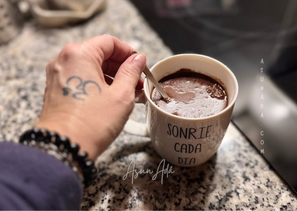 Decisiones que importan​-taza de chocolate-blog asunada