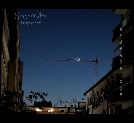 Recoger, lo que siembras-luna tras grúa-blogasunada